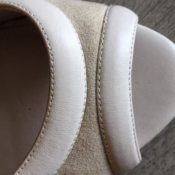 Practically brand new light flesh color heels - Picture 6 of 7